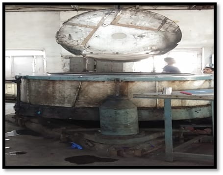 Figure 1.6: Hydro extractor machine