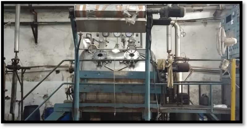 Figure 1.8: Jet dyeing machine